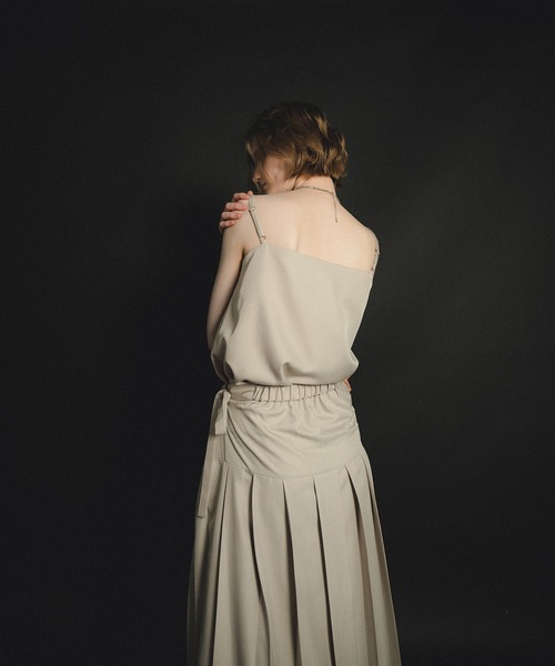 et.UNiVER(エトユニベール)の「Pleats skirt sheer jk set up(ドレス・レディース・ブラウン/ベージュ/ブラック・SMALL/LARGE/MEDIUM)」の22枚目の写真