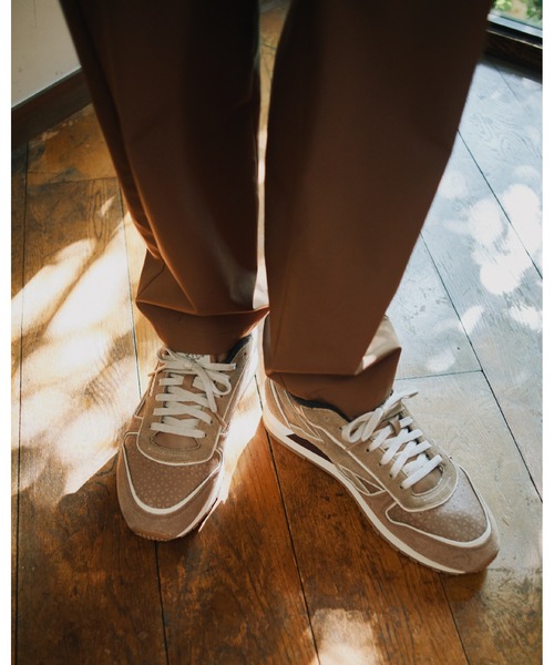 WHITE MOUNTAINEERING（ホワイトマウンテニアリング）の「【White Mountaineering / ホワイトマウンテニアリング】WM × REEBOK CLASSIC LEATHER（スニーカー・メンズ・グレー/キャメル・26.5/27）」の5枚目の写真