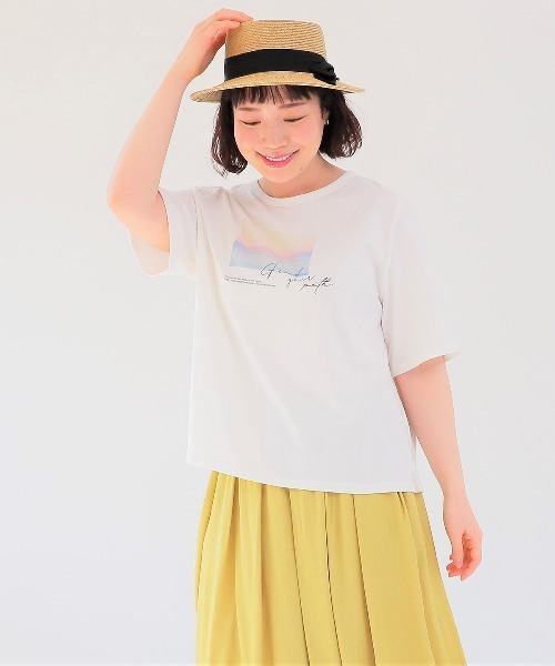 MB mint breeze(エムビーミントブリーズ)の「【L~5L 大きいサイズ】コットン天竺グラフィックTシャツ 半袖 春夏(Tシャツ/カットソー・レディース・オレンジ/オフホワイト/グレー・3L/4L/5L/LL/L)」の2枚目の写真