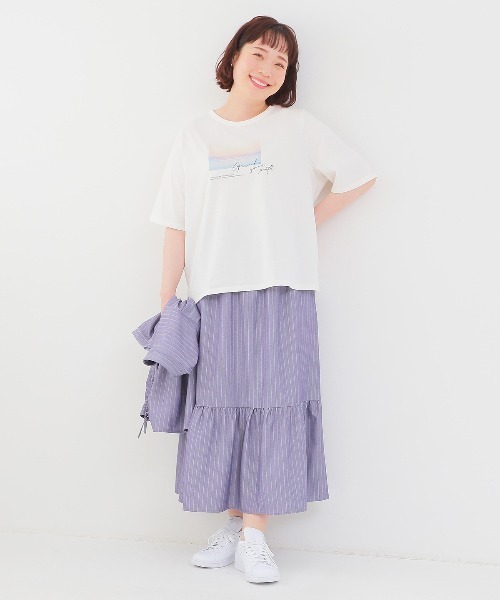 MB mint breeze(エムビーミントブリーズ)の「【L~5L 大きいサイズ】コットン天竺グラフィックTシャツ 半袖 春夏(Tシャツ/カットソー・レディース・オレンジ/オフホワイト/グレー・3L/4L/5L/LL/L)」の7枚目の写真