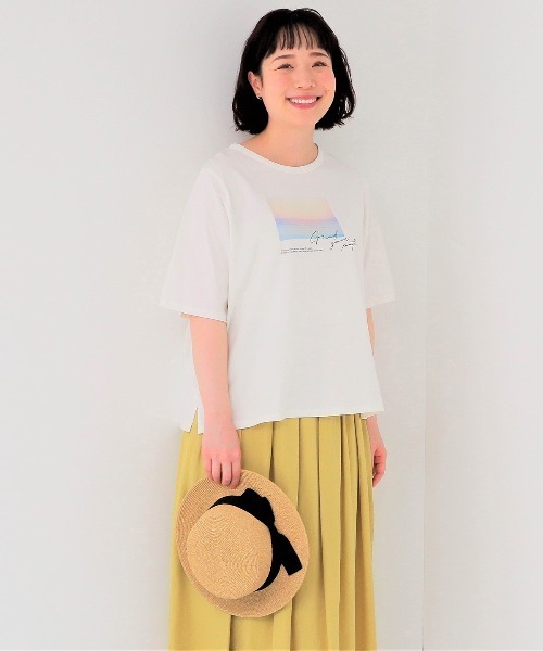 MB mint breeze(エムビーミントブリーズ)の「【L~5L 大きいサイズ】コットン天竺グラフィックTシャツ 半袖 春夏(Tシャツ/カットソー・レディース・オレンジ/オフホワイト/グレー・3L/4L/5L/LL/L)」の9枚目の写真