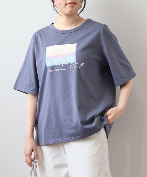 MB mint breeze(エムビーミントブリーズ)の「【L~5L 大きいサイズ】コットン天竺グラフィックTシャツ 半袖 春夏(Tシャツ/カットソー・レディース・オレンジ/オフホワイト/グレー・3L/4L/5L/LL/L)」の12枚目の写真