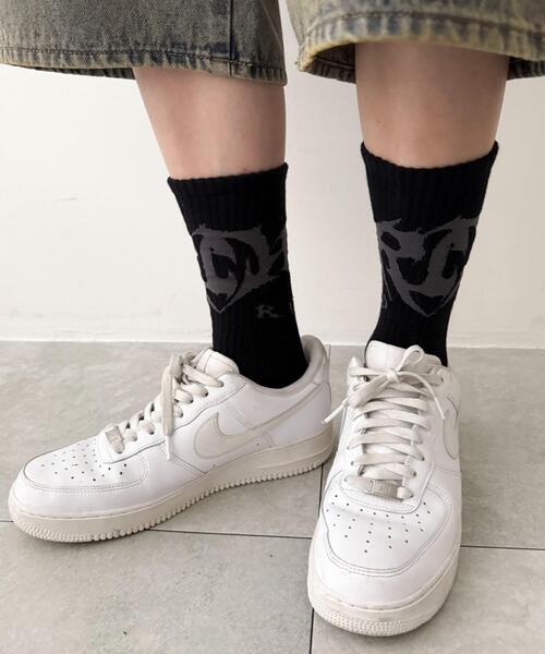 SHORT ROUND（ショートラウンド）の「SHORT ROUND/トライバルロゴソックス（ソックス/靴下・メンズ・ブラック/ホワイト/ライトグレー・FREE）」の6枚目の写真