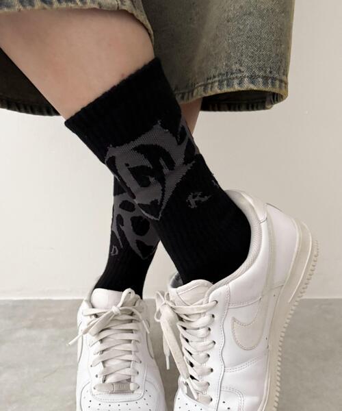 SHORT ROUND（ショートラウンド）の「SHORT ROUND/トライバルロゴソックス（ソックス/靴下・メンズ・ブラック/ホワイト/ライトグレー・FREE）」の7枚目の写真