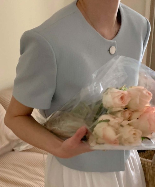 Doula Doula(ドゥーラドゥーラ)の「ラウンドネックハーフスリーブジャケット(ノーカラージャケット・レディース・ブラック/アイボリー/ブルー・FREE)」の13枚目の写真