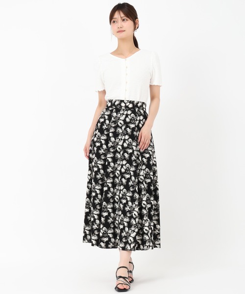 MISCH MASCH(ミッシュマッシュ)の「モノトーンビッグフラワースカート(スカート・レディース・ホワイト/ブラック・S/M)」の6枚目の写真