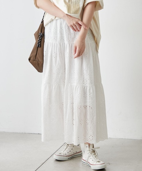 continuer de NICE CLAUP（コンティニューデナイスクラップ）の「コットンレースティアードスカート（スカート・レディース・キャメル/オフホワイト/ブラック・FREE）」の9枚目の写真