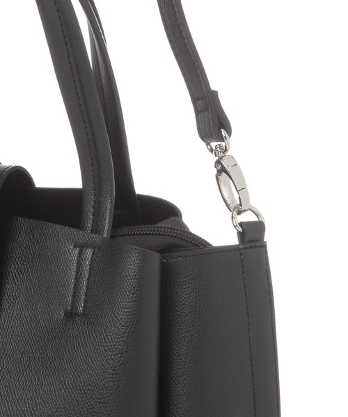 LAKOLE（ラコレ）の「2WAYスクエアベルトトートバッグ / 493914（トートバッグ・レディース・ブラック/グレイッシュベージュ/ブラウン・FREE）」の11枚目の写真