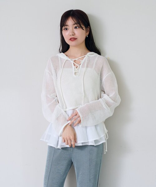 Kastane(カスタネ)の「*メッシュレースアップパーカー(パーカー・レディース・ブラック/オフホワイト/モカ・SMALL/LARGE)」の6枚目の写真