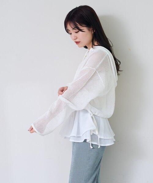 Kastane(カスタネ)の「*メッシュレースアップパーカー(パーカー・レディース・ブラック/オフホワイト/モカ・SMALL/LARGE)」の7枚目の写真