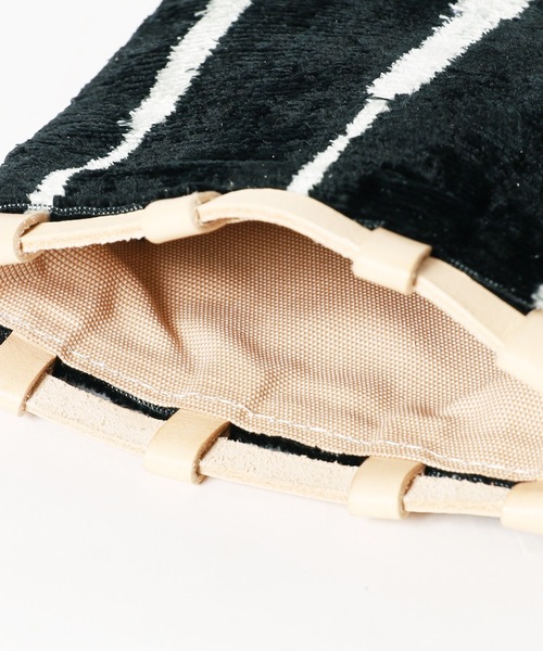 UNSTOA(アンストア)の「Kilim ARTS/キリムアーツ Victorian Purse with Oya ハンドバッグ ミニバッグ 秋服 冬服(ハンドバッグ・レディース・グレー系/ベージュ系・FREE)」の4枚目の写真