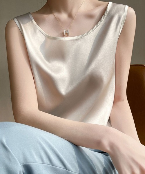 Blanc de Blue(ブランドブルー)の「シルキータンクトップ(タンクトップ・レディース・ブラック/グレー/ホワイト/レッド・MEDIUM/LARGE/X-LARGE)」の1枚目の写真