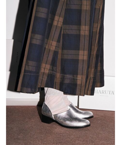 HARUTA（ハルタ）の「【HARUTA×ELENDEEK】スポックシューズ（パンプス・レディース・オフホワイト/シルバー/ブラック・36/37/38）」の3枚目の写真