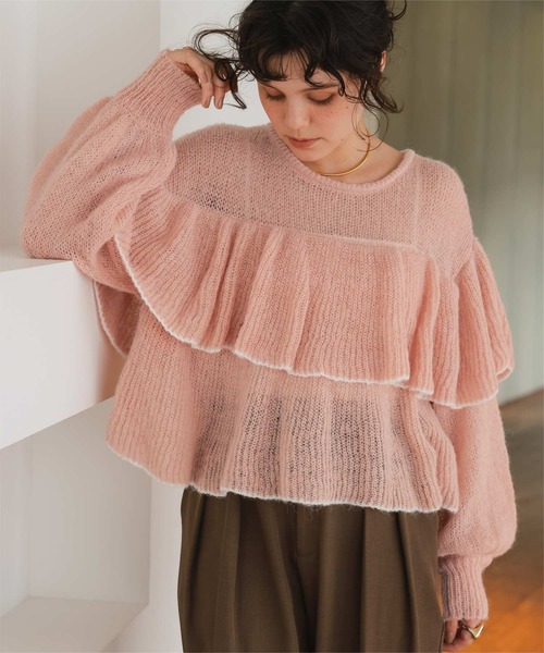 titivate(ティティベイト)の「ティアードフリルモヘアライクローゲージニットトップス(ニット/セーター・レディース・ライトベージュ/アイボリー/ネイビー/ピンク・FREE)」の4枚目の写真