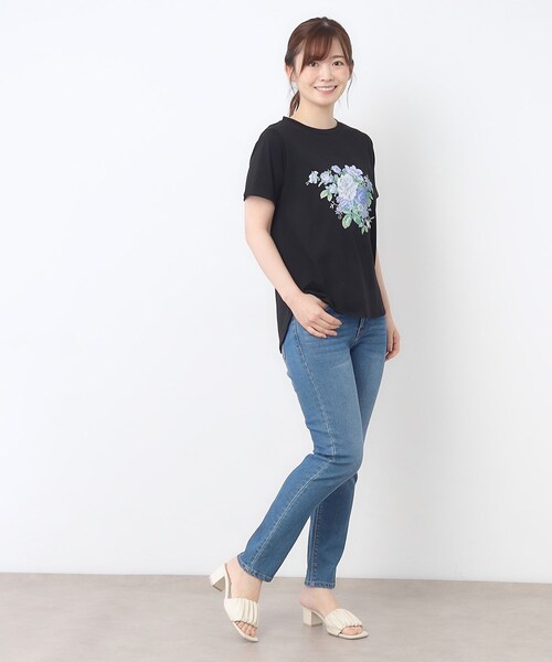 LAURA ASHLEY（ローラアシュレイ）の「【接触冷感/UVカット／コットン100％】ストウ柄 Tシャツ（Tシャツ/カットソー・レディース・ブラック/ライトグレー/オフホワイト・40/38）」の12枚目の写真