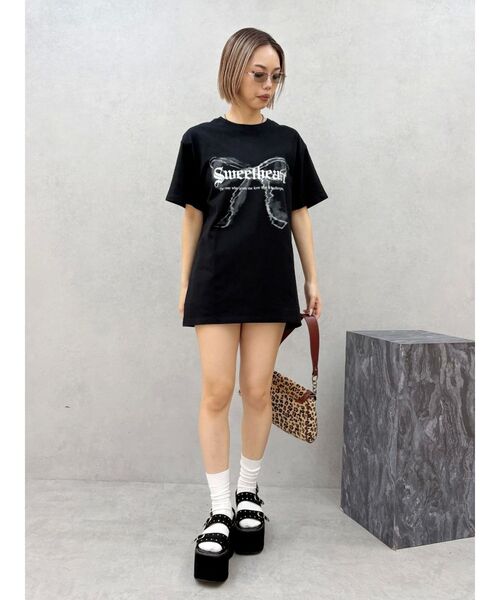 EVRIS（エヴリス）の「フロントリボングラフィックBIG Tシャツ（Tシャツ/カットソー・レディース・ホワイト/レッド/ブラック・FREE）」の17枚目の写真