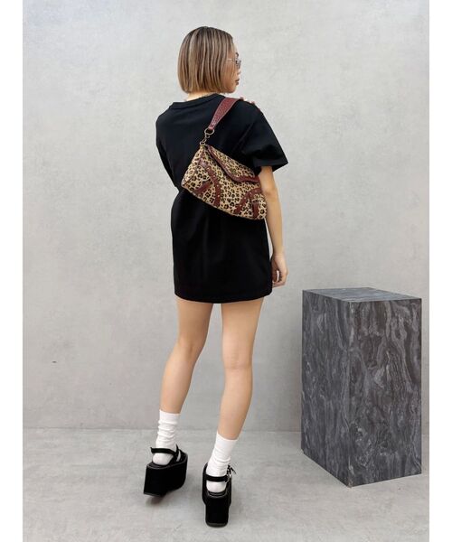 EVRIS（エヴリス）の「フロントリボングラフィックBIG Tシャツ（Tシャツ/カットソー・レディース・ホワイト/レッド/ブラック・FREE）」の18枚目の写真