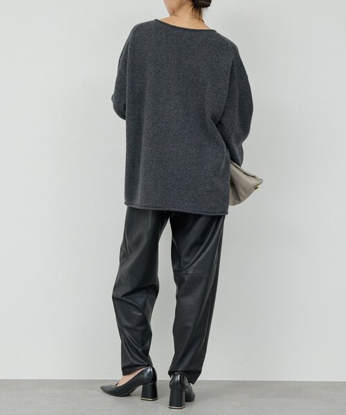 GALLARDAGALANTE（ガリャルダガランテ）の「ウールカシミヤタックVプルオーバー（ニット/セーター・レディース・チャコールグレー/ベージュ・FREE）」の16枚目の写真