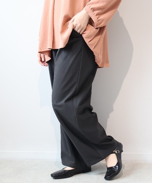 MB mint breeze(エムビーミントブリーズ)の「【L~6L 大きいサイズ】ストレッチスマートワイドパンツ(その他パンツ・レディース・チャコールグレー/ダークブラウン/ネイビー/キャメル・LL/3L/4L/5L/6L)」の1枚目の写真