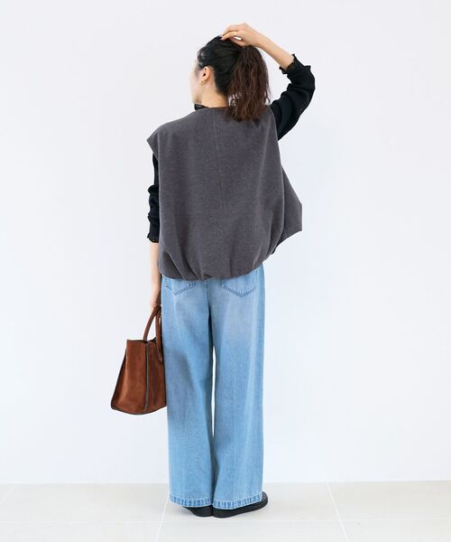 le.coeur blanc（ルクールブラン）の「メルトンバルーンベスト（その他アウター・レディース・グレイッシュベージュ/チャコールグレー・38）」の4枚目の写真