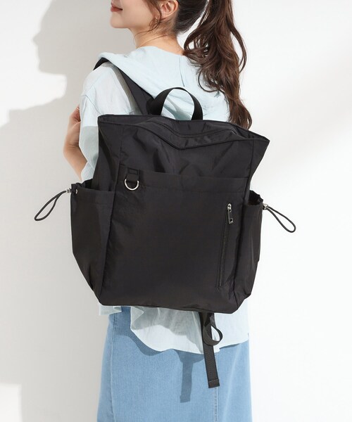 SHOO・LA・RUE（シューラルー）の「【撥水】トートにもなる2WAYリュック（バックパック/リュック・レディース・グレー/ブラック・00）」の3枚目の写真