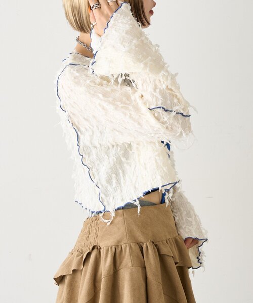 w closet(ダブルクローゼット)の「【25AW】配色メロウボレロブラウス(Tシャツ/カットソー・レディース・ブラック/ブルー/ベージュ/アイボリー/グリーン・FREE)」の10枚目の写真