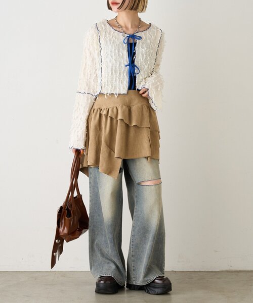 w closet(ダブルクローゼット)の「【25AW】配色メロウボレロブラウス(Tシャツ/カットソー・レディース・ブラック/ブルー/ベージュ/アイボリー/グリーン・FREE)」の17枚目の写真