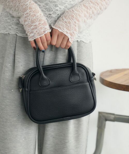 RETRO GIRL（レトロガール）の「スクエアショルダーバッグ（ショルダーバッグ・レディース・ブラック/レッド/ブラウン・ONE SIZE）」の8枚目の写真