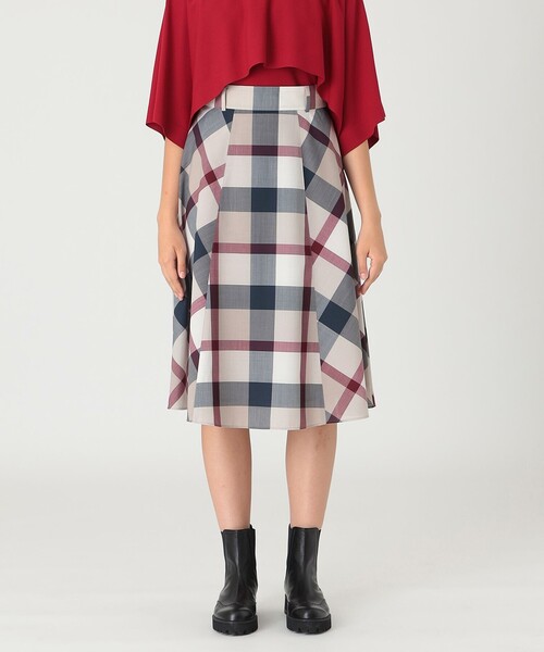 BLUE LABEL CRESTBRIDGE（ブルーレーベルクレストブリッジ）の「クレストブリッジチェックウールポリエステルフレアスカート（スカート・レディース・レッド/ダークネイビー/ベージュ系その他・38/36）」の5枚目の写真
