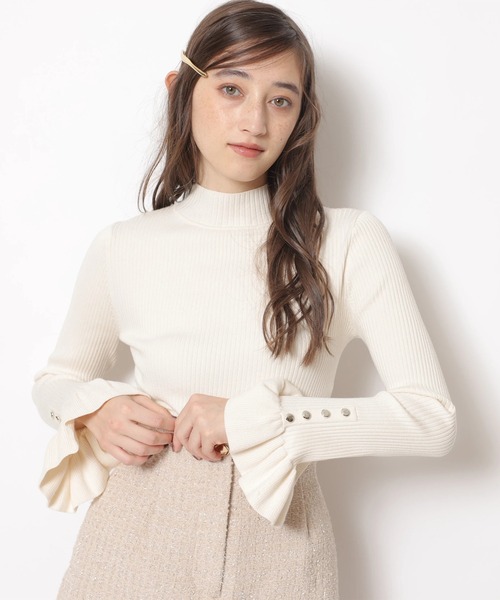 Rirandture(リランドチュール)の「フレアスリーブリブニット(ニット/セーター・レディース・レッド/ブラック/オフホワイト・2)」の2枚目の写真