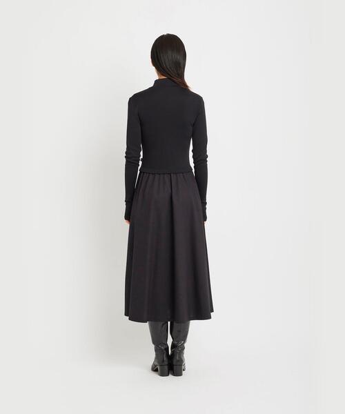 agnes b.（アニエスベー）の「コットン 長袖 ロング ワンピース ”Vian”（ワンピース・レディース・ブラック・1/2）」の4枚目の写真