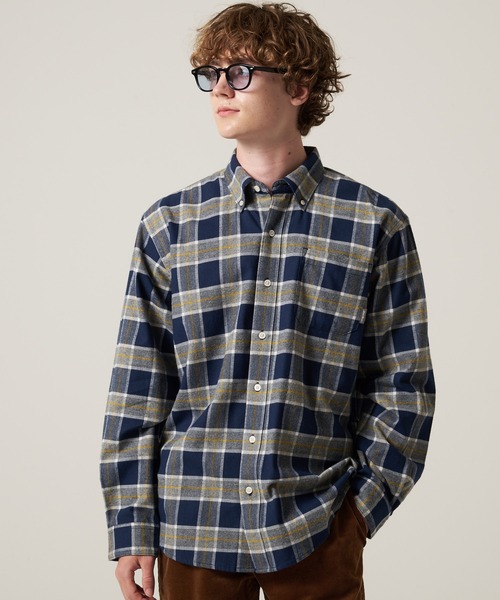 Eddie Bauer（エディーバウアー）の「フェイバリット フランネルシャツ（シャツ/ブラウス・メンズ・ホワイト系/ブラウン系/ベージュ系/ネイビー系/ワイン系/オレンジ系・M/L/XL/XXL/S）」の4枚目の写真