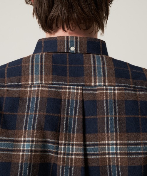 Eddie Bauer（エディーバウアー）の「フェイバリット フランネルシャツ（シャツ/ブラウス・メンズ・ホワイト系/ブラウン系/ベージュ系/ネイビー系/ワイン系/オレンジ系・M/L/XL/XXL/S）」の9枚目の写真