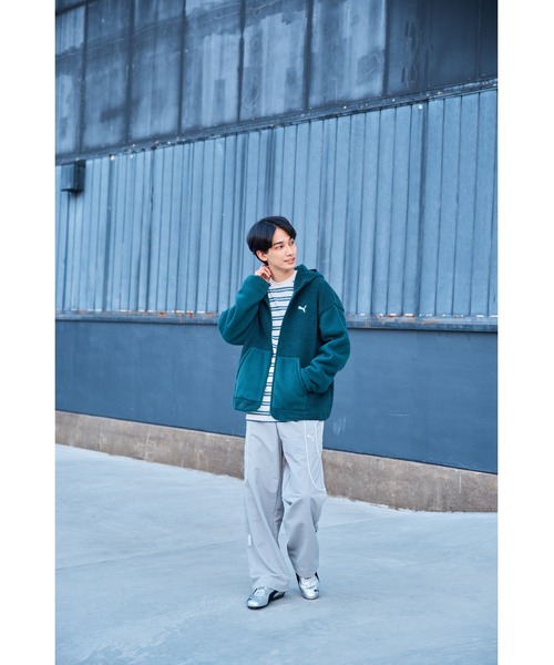 PUMA（プーマ）の「PUMA プーマ メンズ ESS ELEVATED リラックスド フルジップ シェルパー フーディ（パーカー・メンズ・ブラック/ダークグリーン/ベージュ系その他・X-LARGE/XX-LARGE/SMALL/LARGE/MEDIUM）」の5枚目の写真