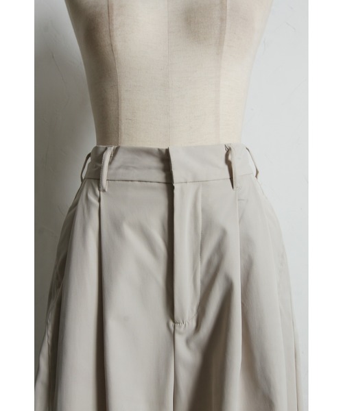 &. NOSTALGIA（アンドドットノスタルジア）の「タフタワイドカーブパンツ（その他パンツ・レディース・アイボリー/グレー・M）」の16枚目の写真