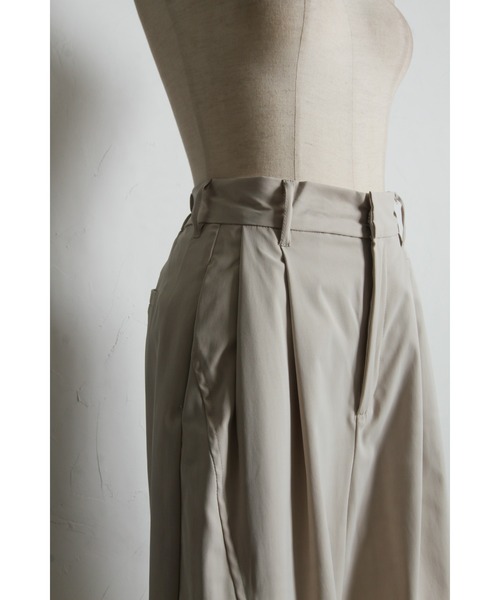 &. NOSTALGIA（アンドドットノスタルジア）の「タフタワイドカーブパンツ（その他パンツ・レディース・アイボリー/グレー・M）」の17枚目の写真