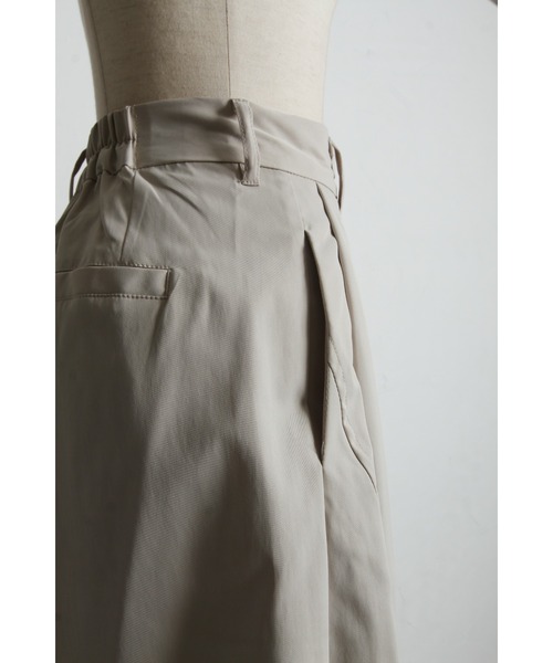&. NOSTALGIA（アンドドットノスタルジア）の「タフタワイドカーブパンツ（その他パンツ・レディース・アイボリー/グレー・M）」の19枚目の写真