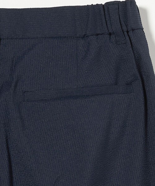 A DAY IN THE LIFE UNITED ARROWS(アデイインザライフユナイテッドアローズ)の「サッカー タック テーパードパンツ<A DAY IN THE LIFE>(その他パンツ・レディース・ダークグレー/モカ/ネイビー・36/38/40)」の7枚目の写真