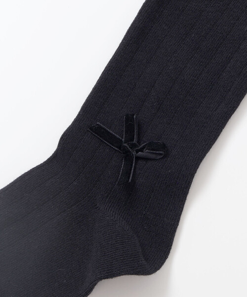 BeBe（ベベ）の「サイドリボンリブタイツ(80~140cm)（タイツ/ストッキング・キッズ・オフホワイト/ブラック・XS/L/S/M）」の7枚目の写真