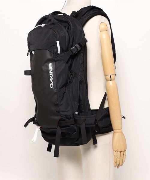 DAKINE(ダカイン)の「DAKINE POACHER BACKPACK 32L バックパック/リュック 【25-26SNOWモデル】/ダカインスキースノーボードギア(バックパック)(バックパック/リュック・メンズ・ライトグレー/ブラック・FREE)」の3枚目の写真