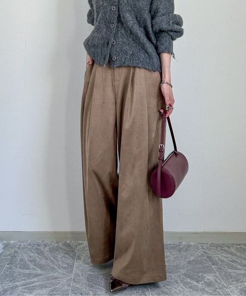 CURA CLOSET(キュラ クローゼット)の「【happy_acoaco select】スエードライク 2タックワイドパンツ(その他パンツ・レディース・カーキ/ブラック/ベージュ/ブラウン・L/M)」の11枚目の写真