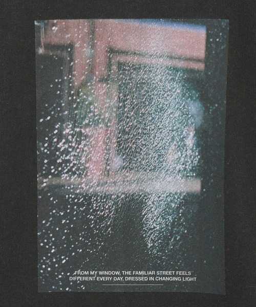 BAYFLOW（ベイフロー）の「【裏起毛】フォトプリントスウェット（Tシャツ/カットソー・メンズ・ブラック/オフホワイト/チャコール・LARGE/MEDIUM）」の18枚目の写真