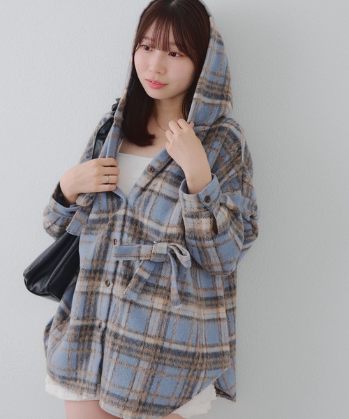 Another Branch olive des olive(アナザーブランチオリーブデオリーブ)の「リボン付チェックフードシャツ(シャツ/ブラウス・レディース・オフホワイト/ブラック/サックスブルー・FREE)」の1枚目の写真