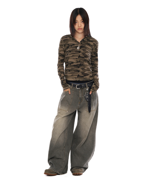AAKAM(アーカム)の「Out Pocket Printed Denim Pants (Gray)(デニムパンツ・レディース・その他・1/2)」の4枚目の写真