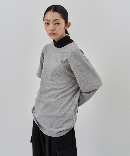 NUAKLE(ヌアクル)の「(w) レイヤードスリーブTシャツ_メランジグレー(Tシャツ/カットソー・レディース・その他・1/2)」の1枚目の写真