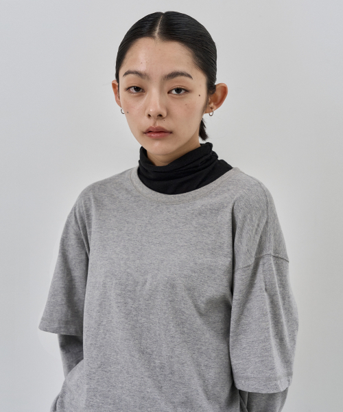 NUAKLE(ヌアクル)の「(w) レイヤードスリーブTシャツ_メランジグレー(Tシャツ/カットソー・レディース・その他・1/2)」の2枚目の写真