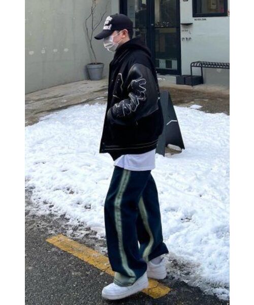 AVANDRESS(アバンドレス )の「Side-line Wide Pants INDIGO(デニムパンツ・レディース・その他・SMALL/MEDIUM/LARGE/X-LARGE)」の11枚目の写真