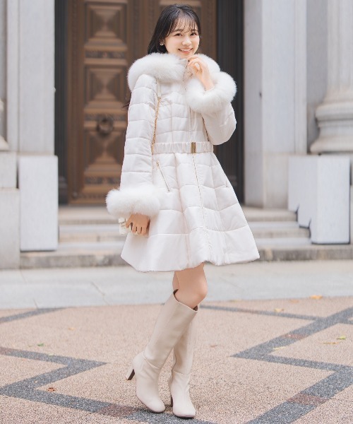 定価約15万円 極美品 フォクシー 美シルエットセレモニーコート ホワイト白38 Mariah | Luxury Scandinavian White Fox Coat Full Length With