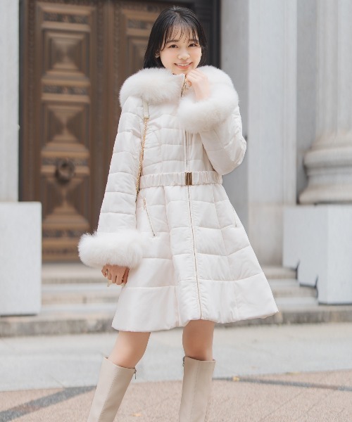 ＦＵＲ　ＦＵＲ　新品未使用　ミリタリードレスコート　オフホワイト FUR FUR 新品未使用 ミリタリードレスコート オフホワイト