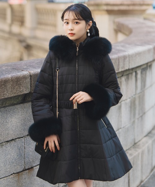 WILLSELECTION（ウィルセレクション）の「フォックスファーキルティングフレアコート（その他アウター・レディース・ベージュ/オフホワイト/ブラック・SMALL/MEDIUM）」の15枚目の写真